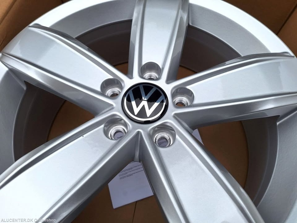 Alu R 17 VW,ŠKODA + zimné pneu 215/55 17. - 3