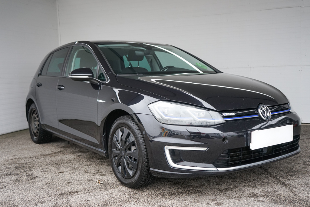 28- VOLKSWAGEN Golf, 2018, elektrina, 100 kW - 3