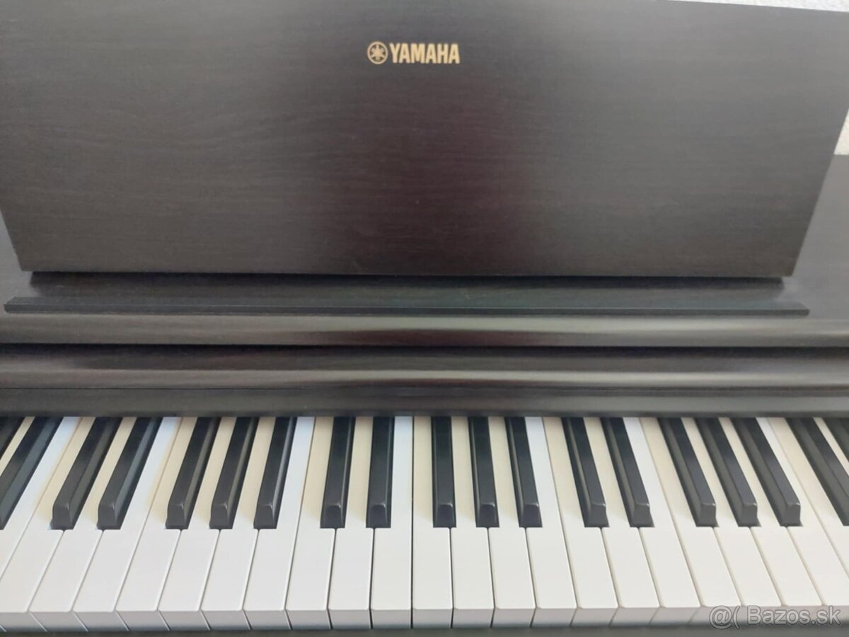 Elektrický klavír YAMAHA - 3
