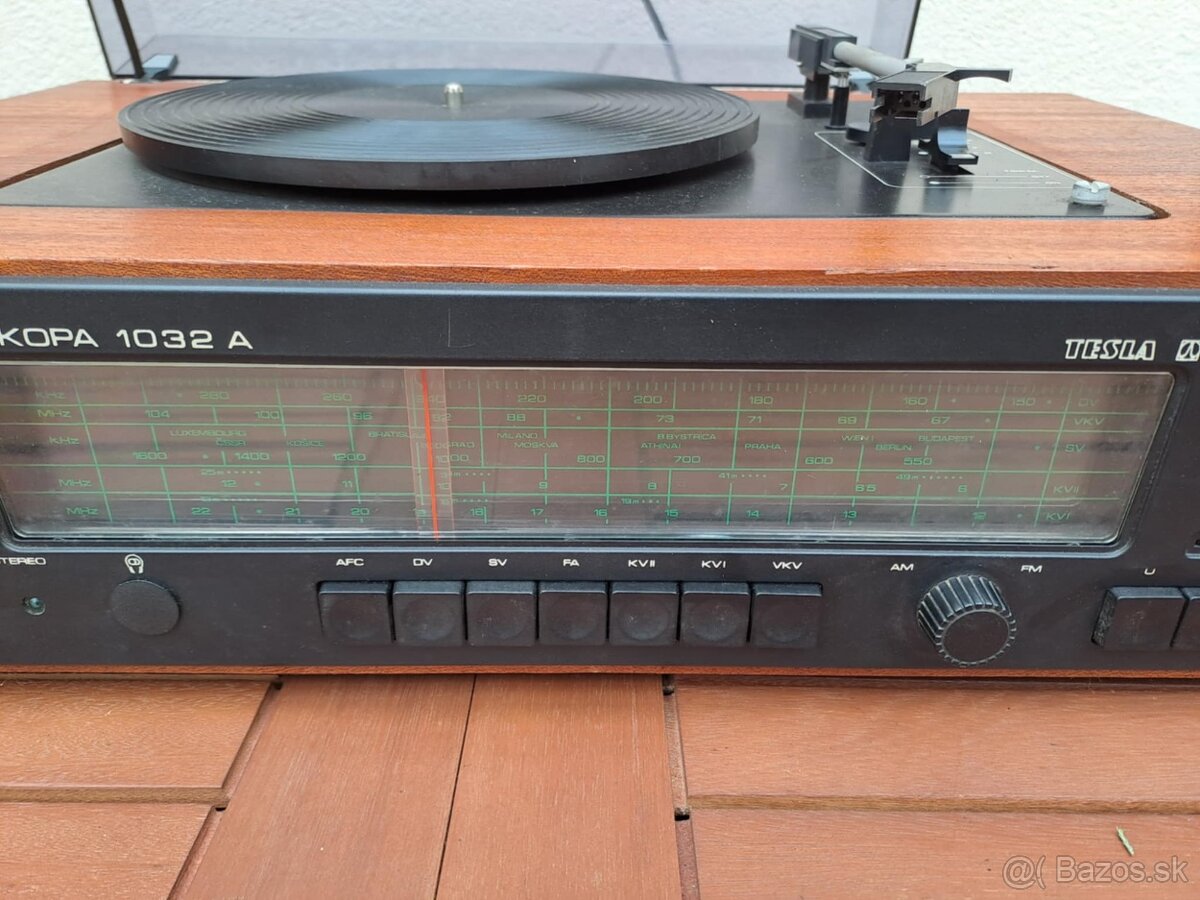 Predam radiogramafon TESLA Synkopa 1032. - 3
