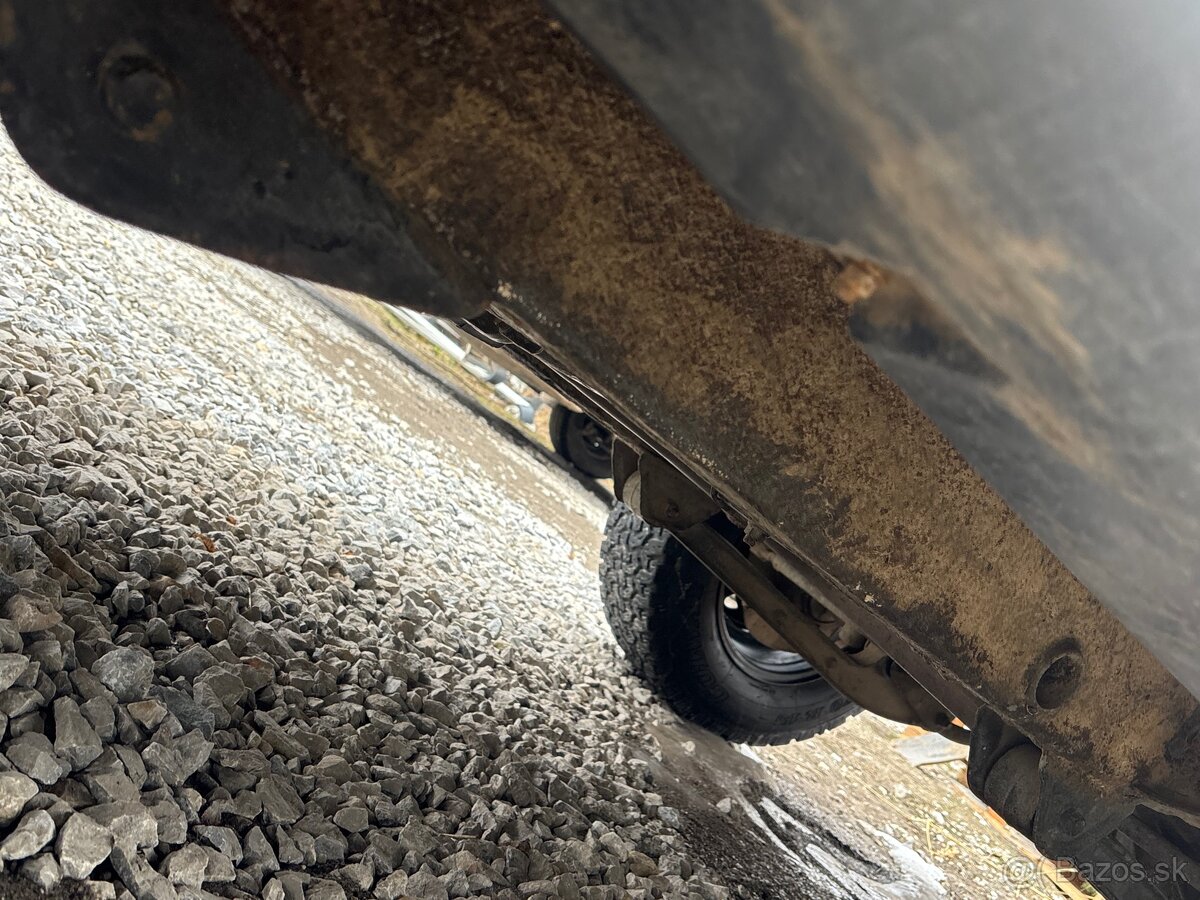 Predám Suzuki Jimny 1.5 ddis Nová STK - 3