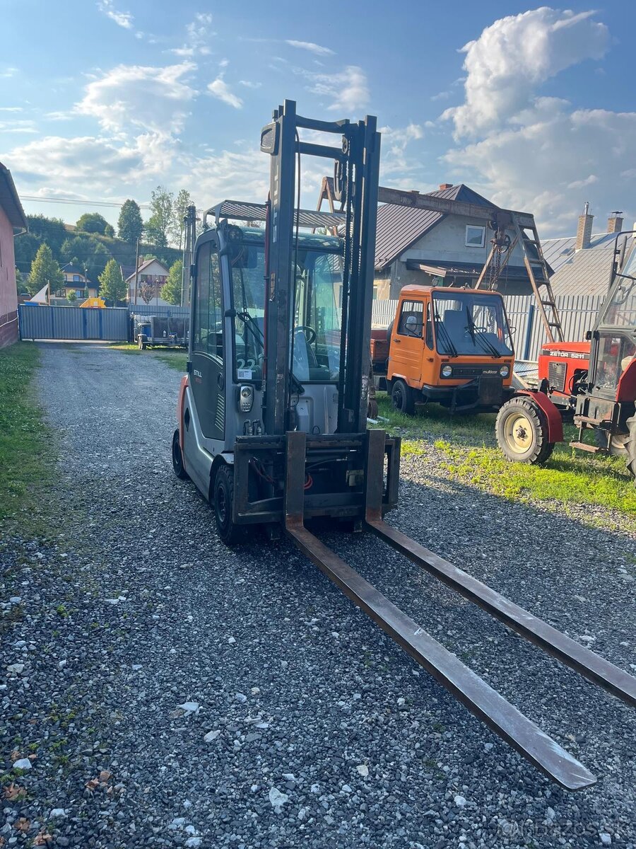 Vysokozdvižný vozík Still RX70-30 - 3