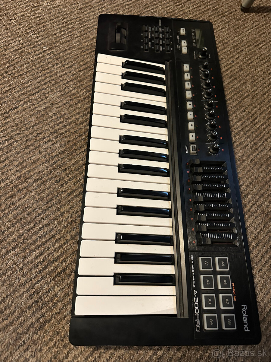 Predám midi keyboard Roland A 300 PRO - 3