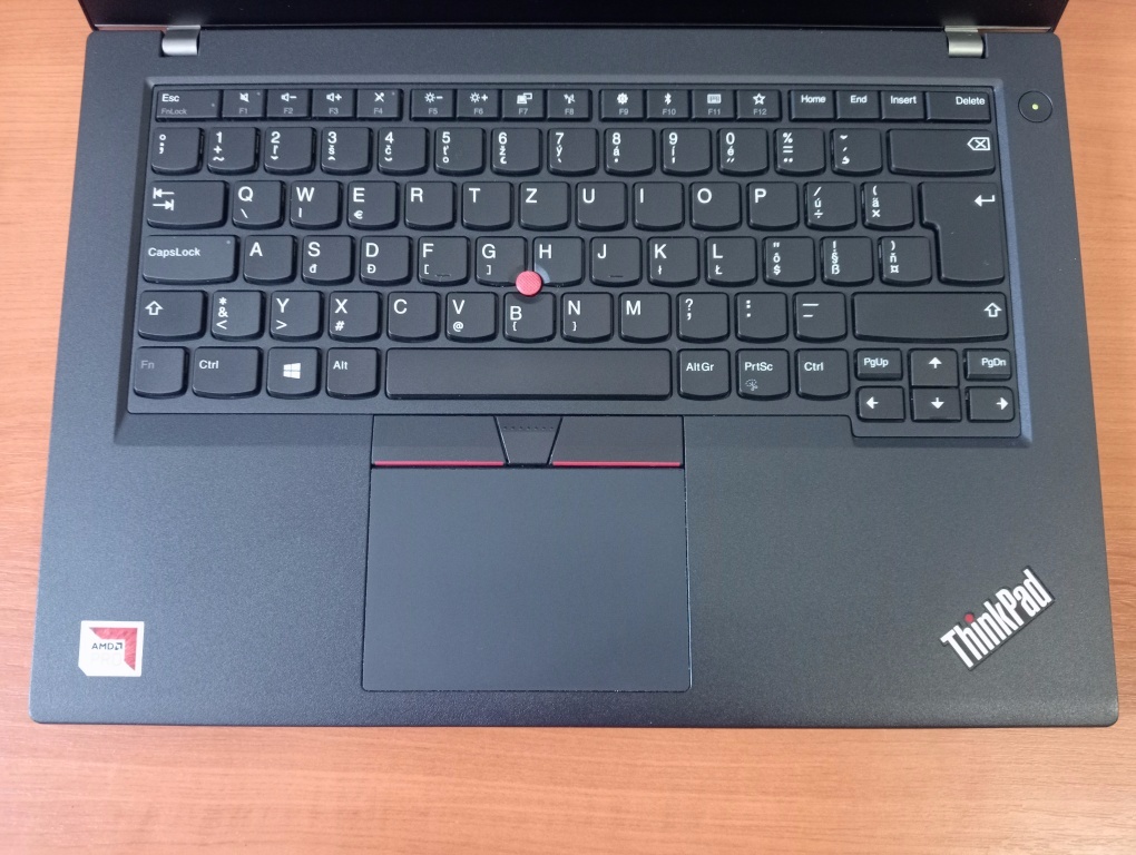 Lenovo Thinkpad A475 , Windows 10 , AMD PRO A12 , 8gb ram - 3