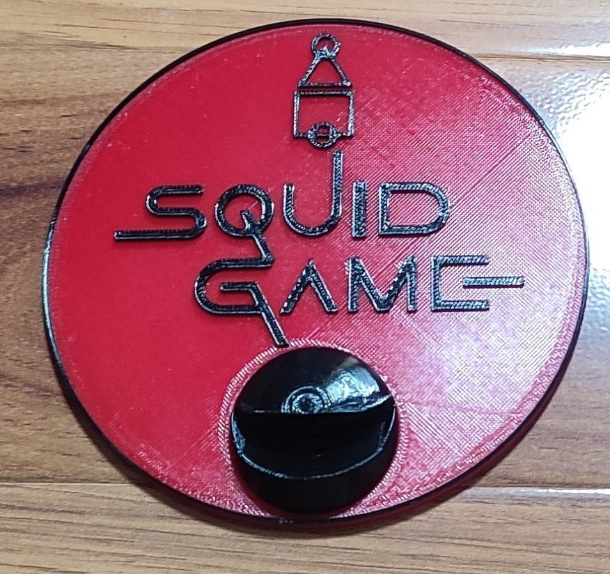 3D tlačená maska Squid Game + stojan na masku - 3