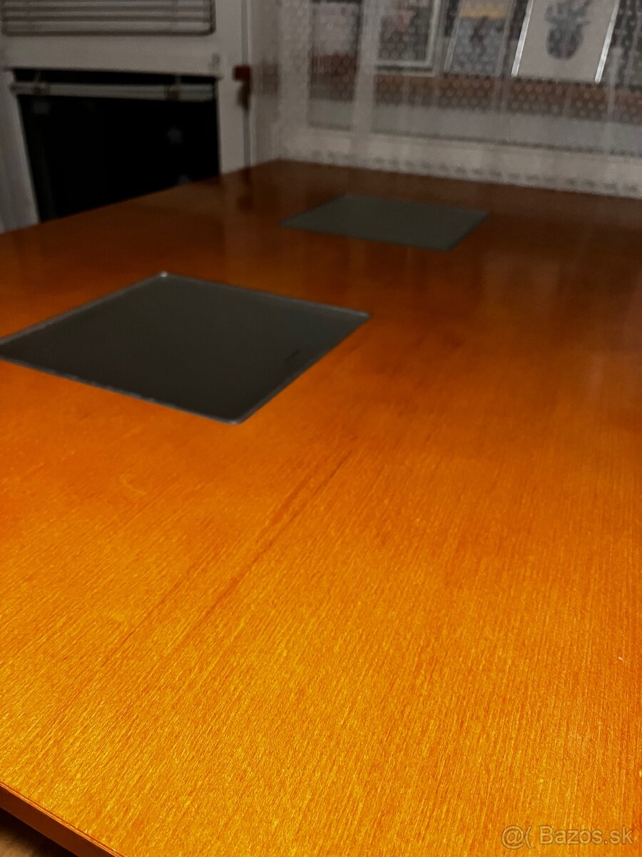 Jedálenský stôl - 3