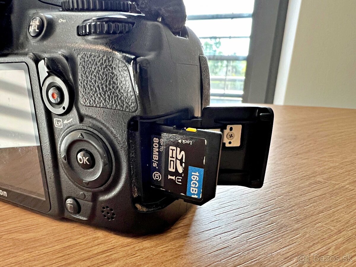 Zrkadlovka Nikon D3100 - 3