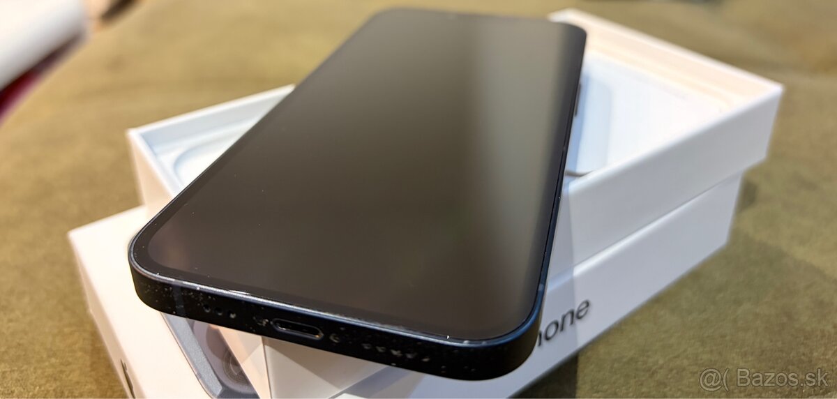 Apple iPhone 13 256GB - 3