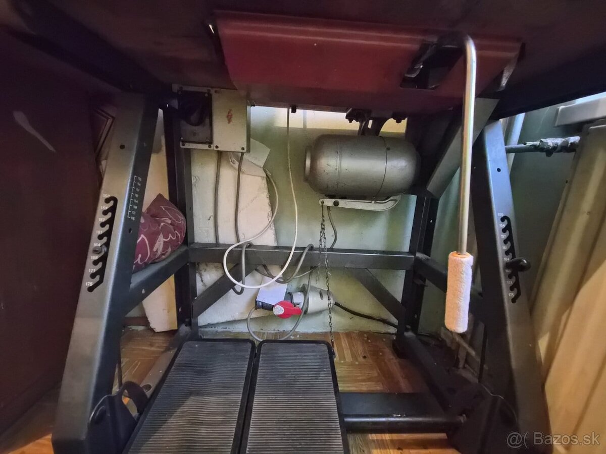 Priemyselný šijací stroj - 3