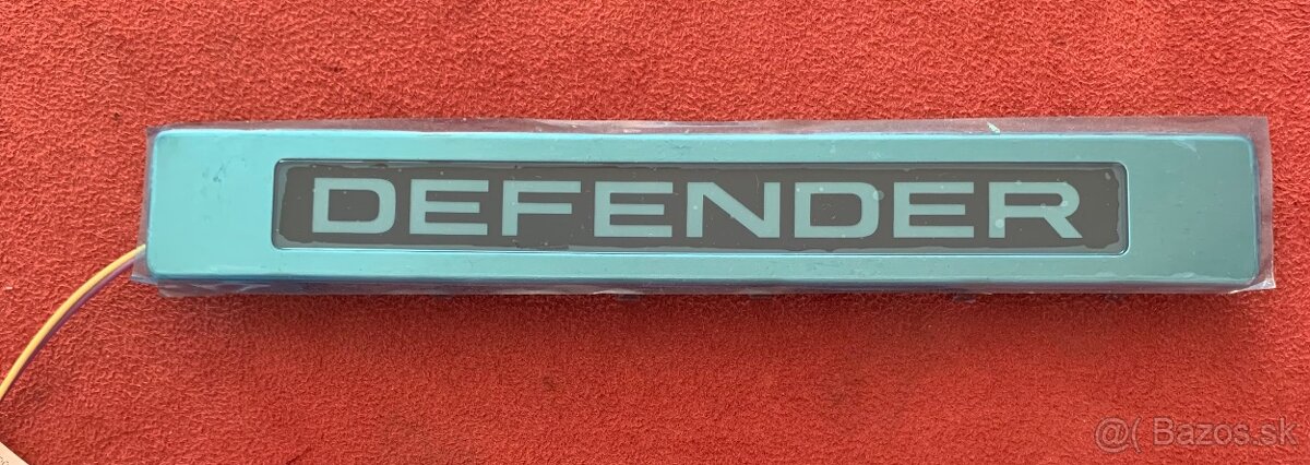 Land rover defender