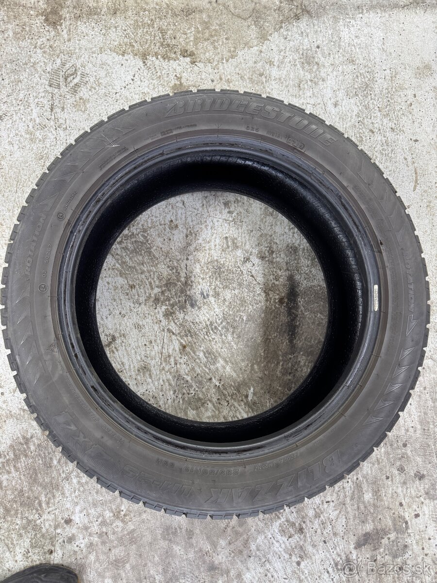Predám Pneu Bridgestone 235/50/R19 zimné - 3