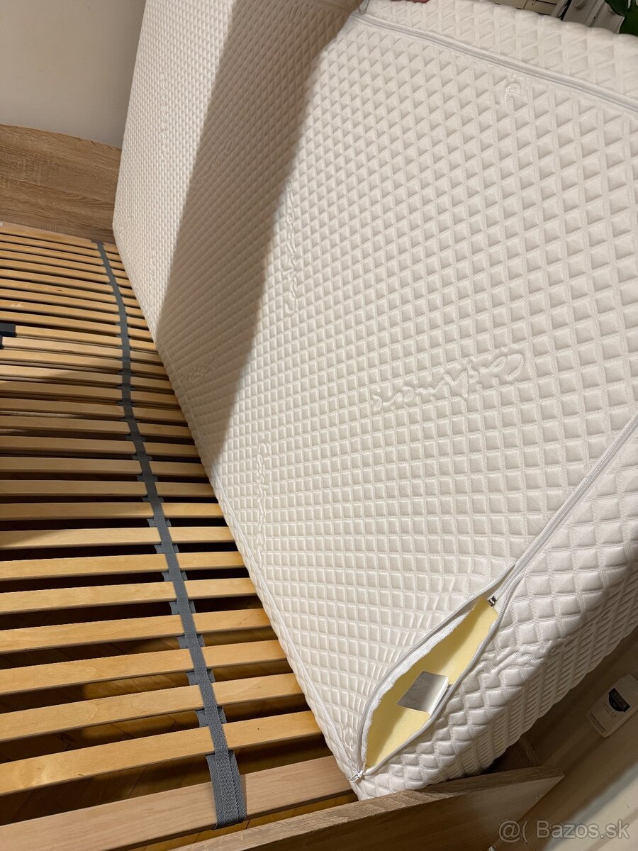Predám posteľ s matracom a roštom, 90x200cm - 3