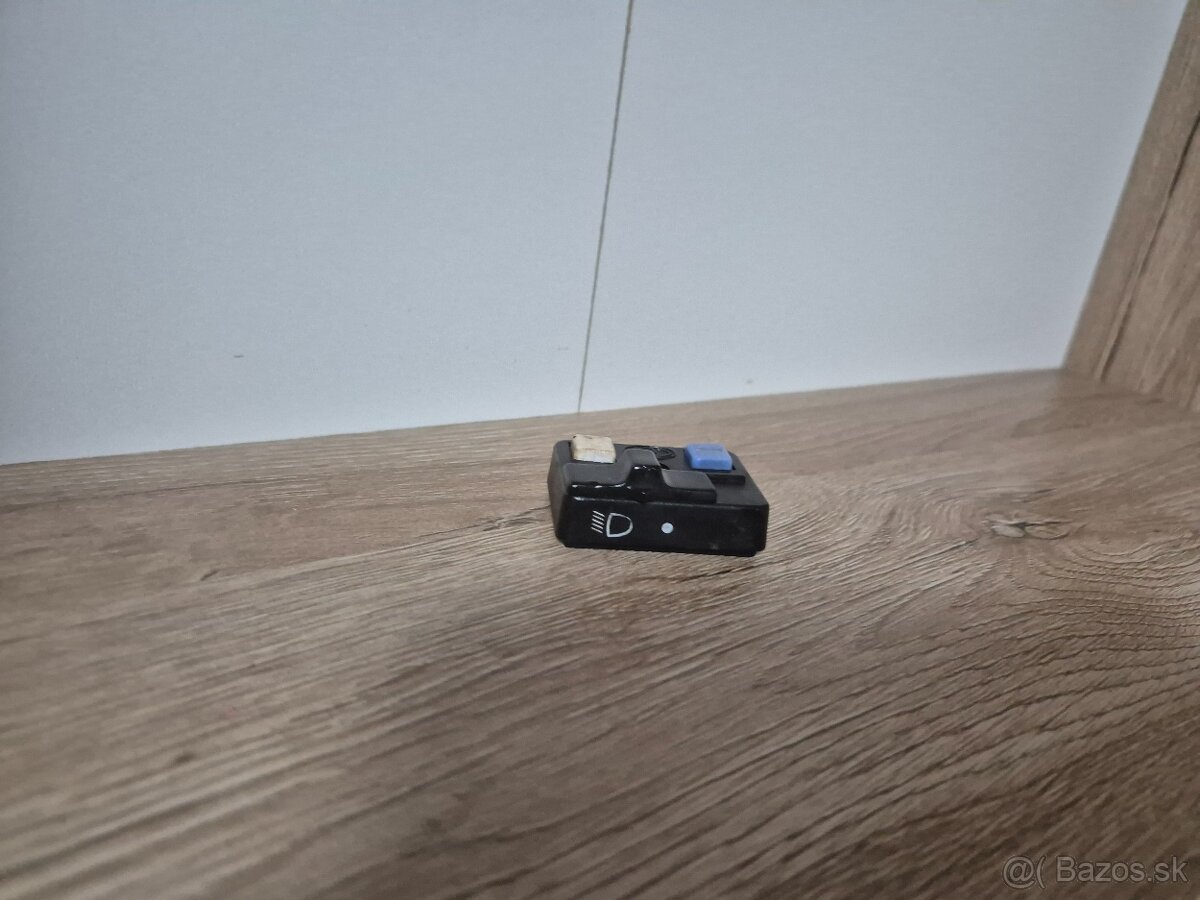 Predám domino tlačitko babetta - 3