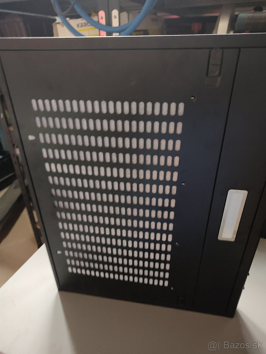 Predám digestor CANDY CFT610/4N/1 čierny, nepouživaný - 3