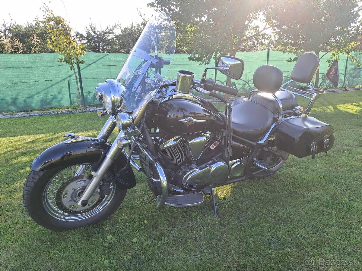 Kawasaki VN900 Classic - 3