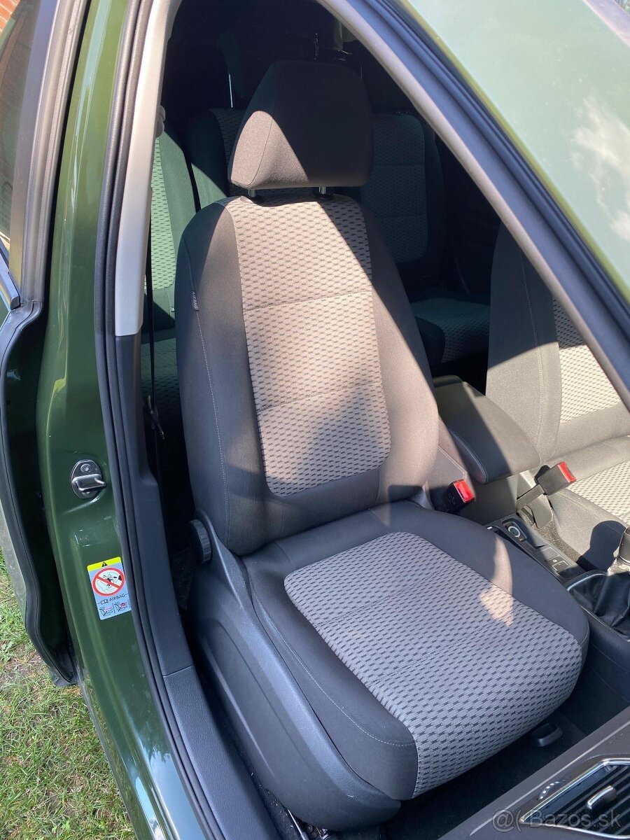 VW Sharan 2,0 tdi - 3