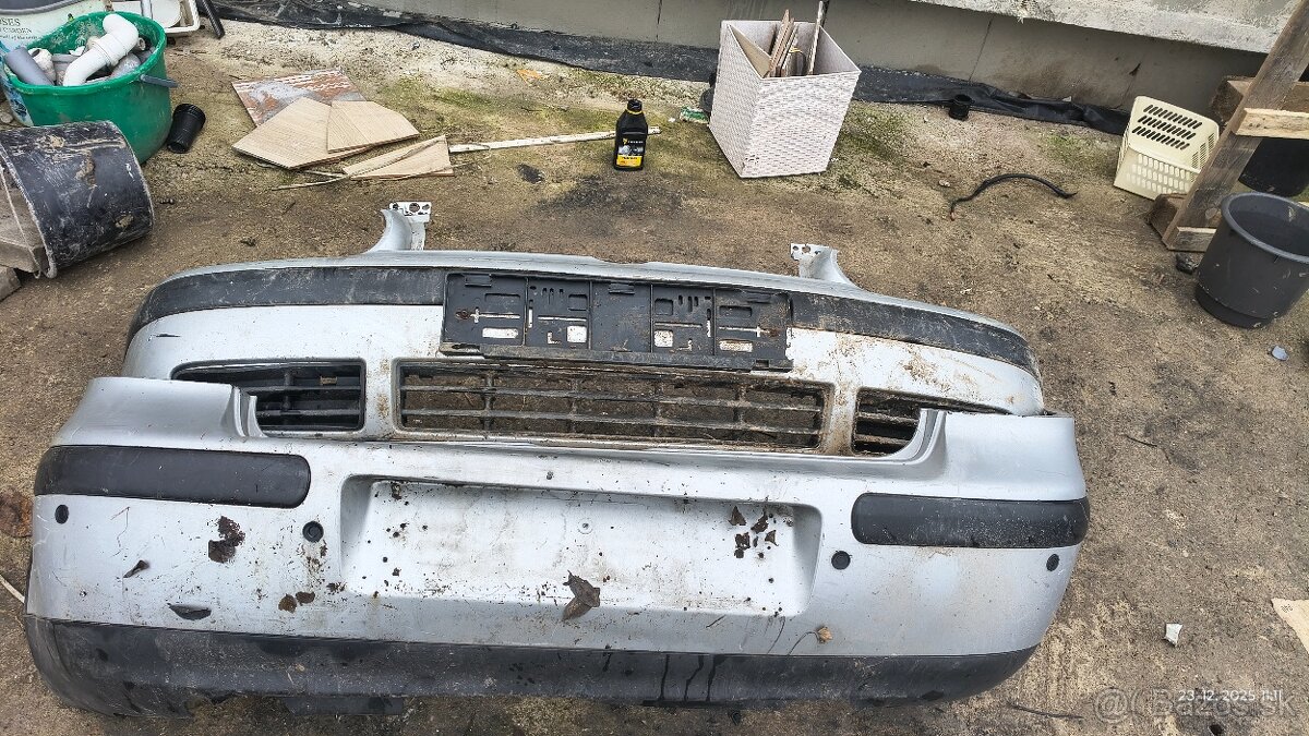 Golf 4 nárazník predný zadný - 3