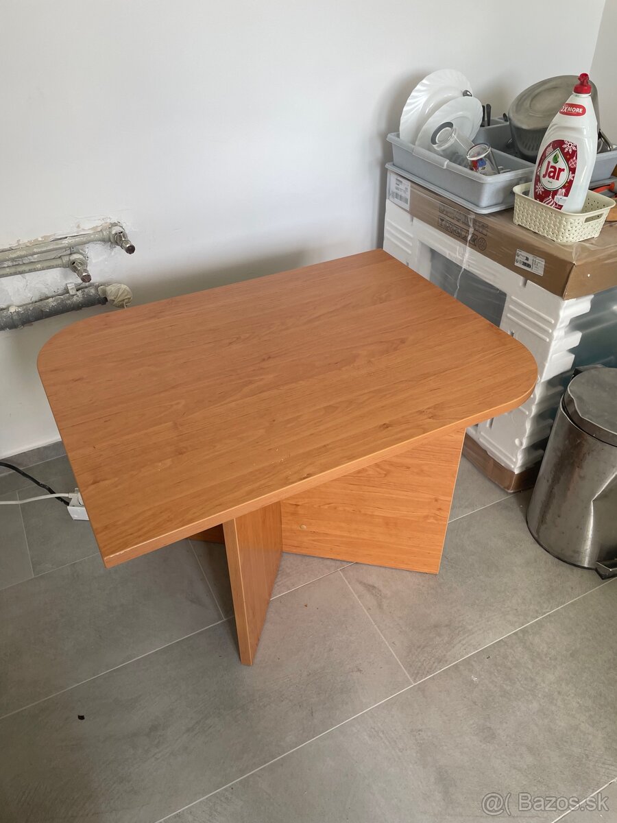 Konferenčný stolík - 3