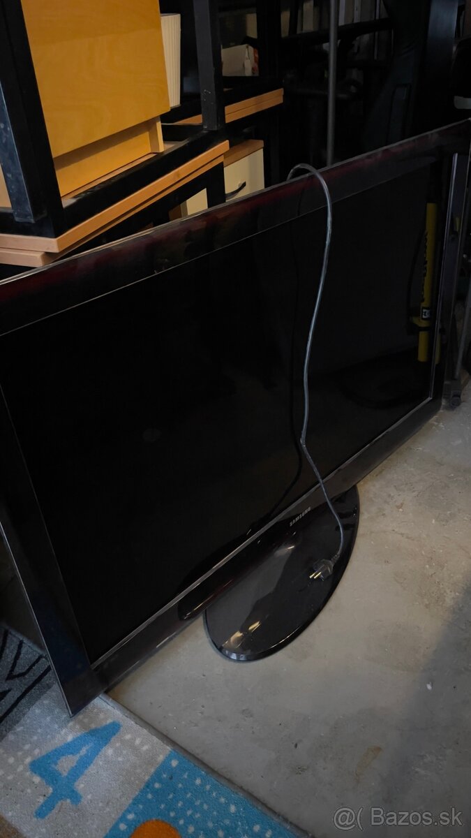 TV 46” Samsung - 3