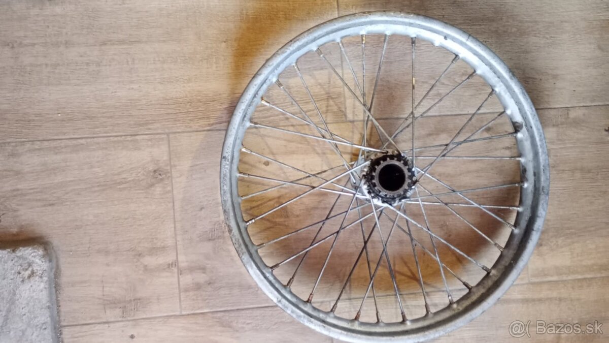 Predám diely Jawa,ČZ - 3