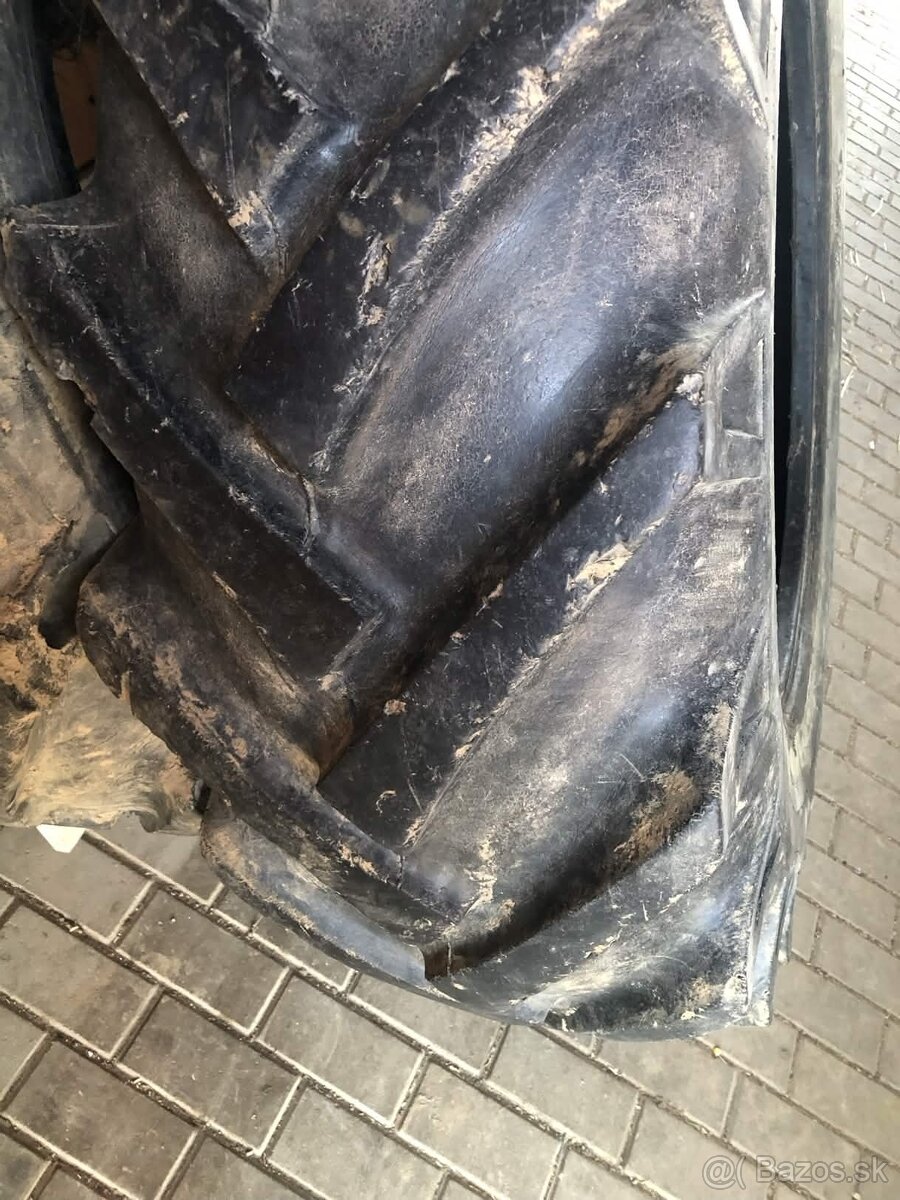 Predám traktorové pneumatiky 16,9/14-30 - 3