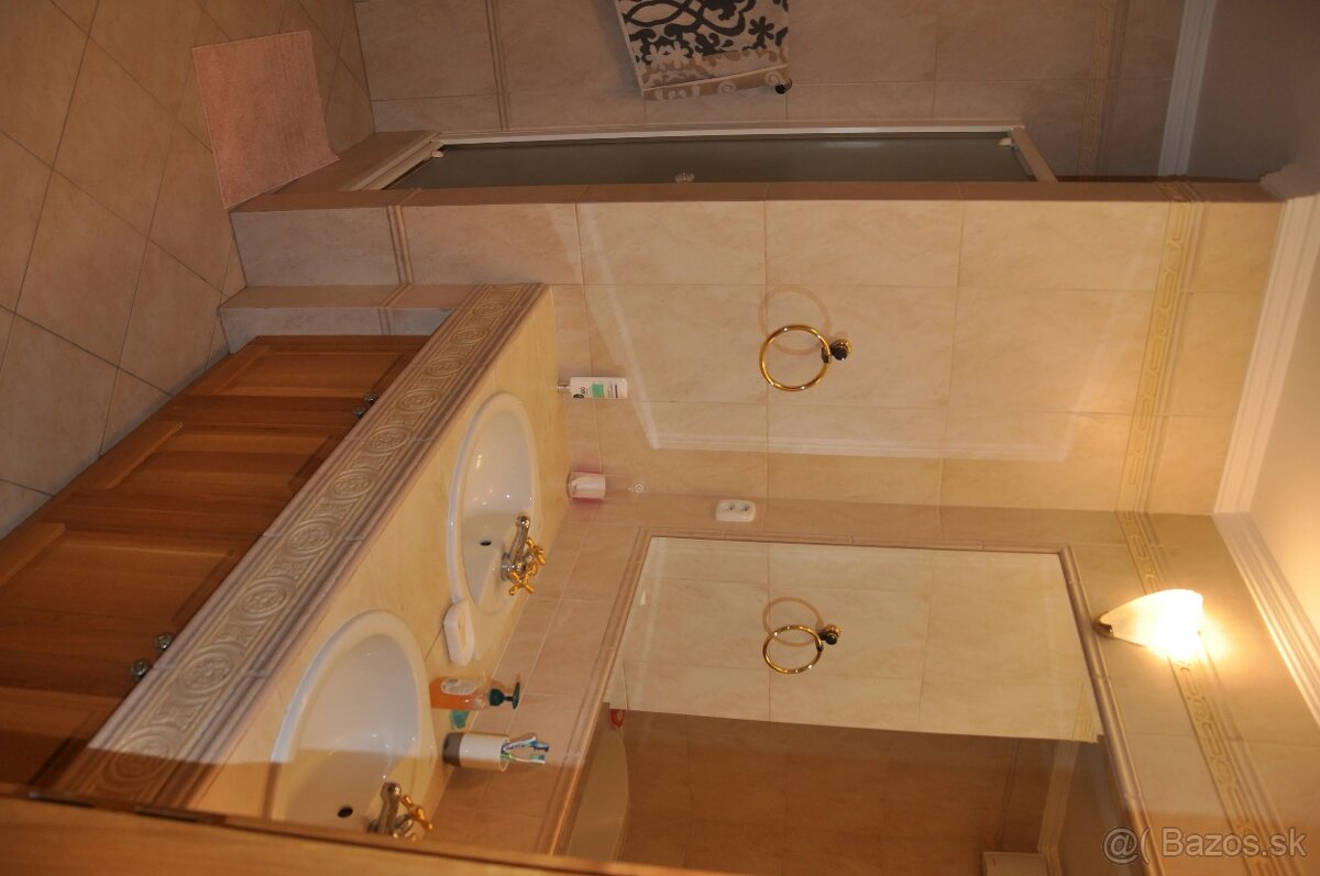 Realitný kancelária REALADR s.r.o. - 3