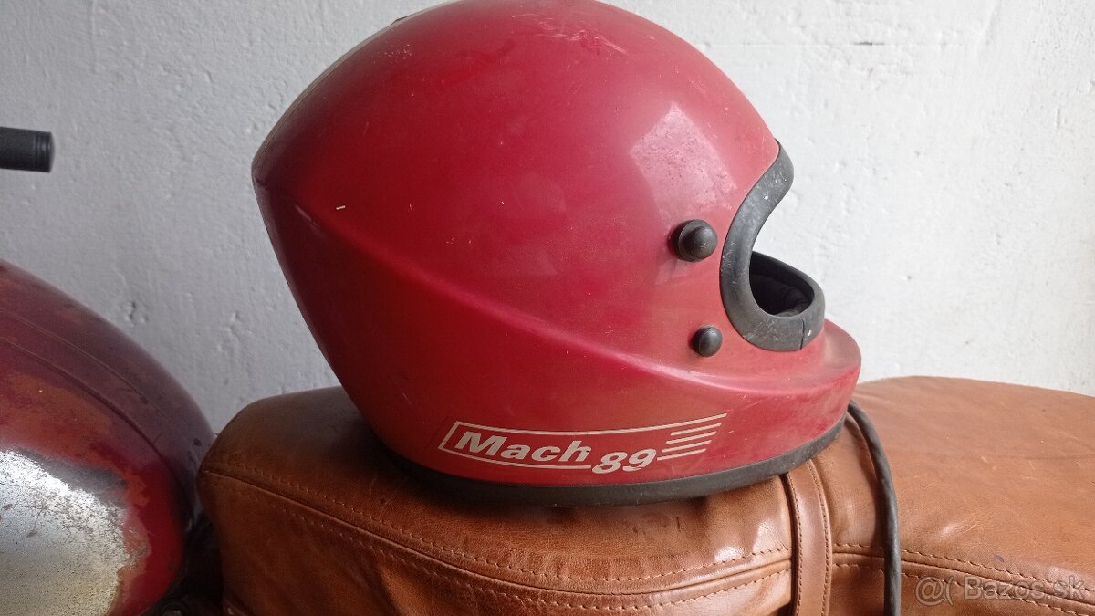 Retro prilba - 3