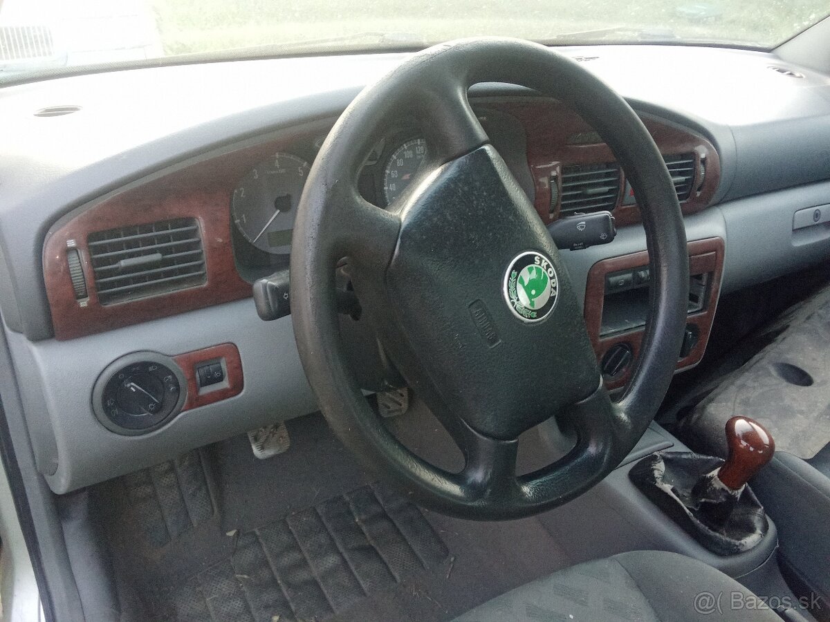 Octavia 1 1.8 benzín - 3
