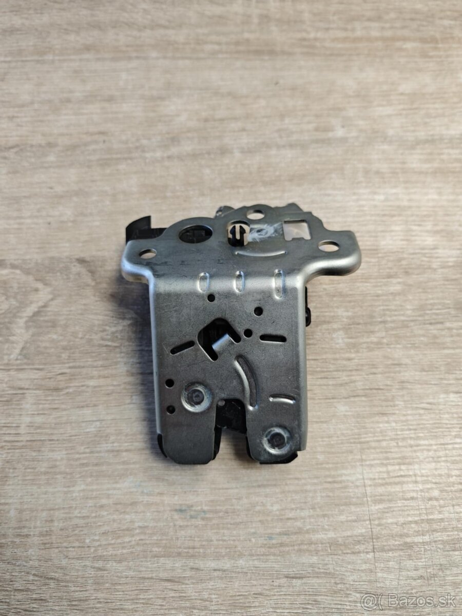 Zámok kufrových dverí ŠKODA - VW - SEAT - 3