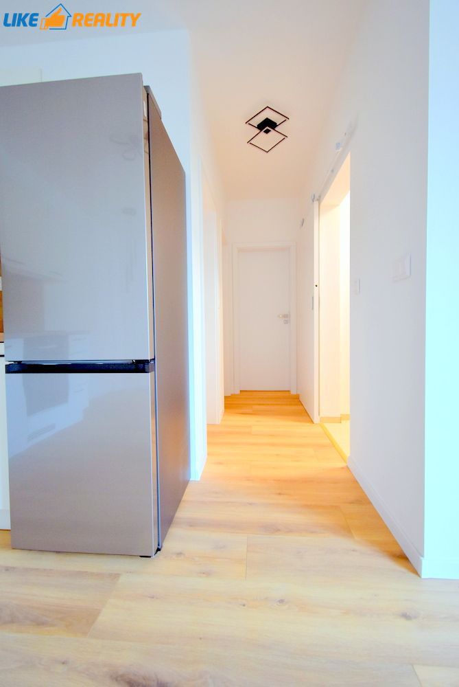 Prenájom 2 izbového bytu s predzáhradkou Podháj - 3