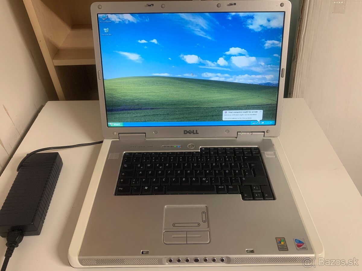 Dell Inspiron 9300 17" - 3