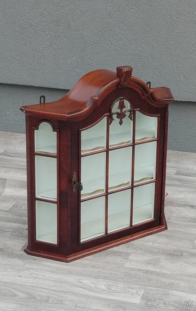 Vitrína nástenná – 73 x 68 x 19 cm. - 3