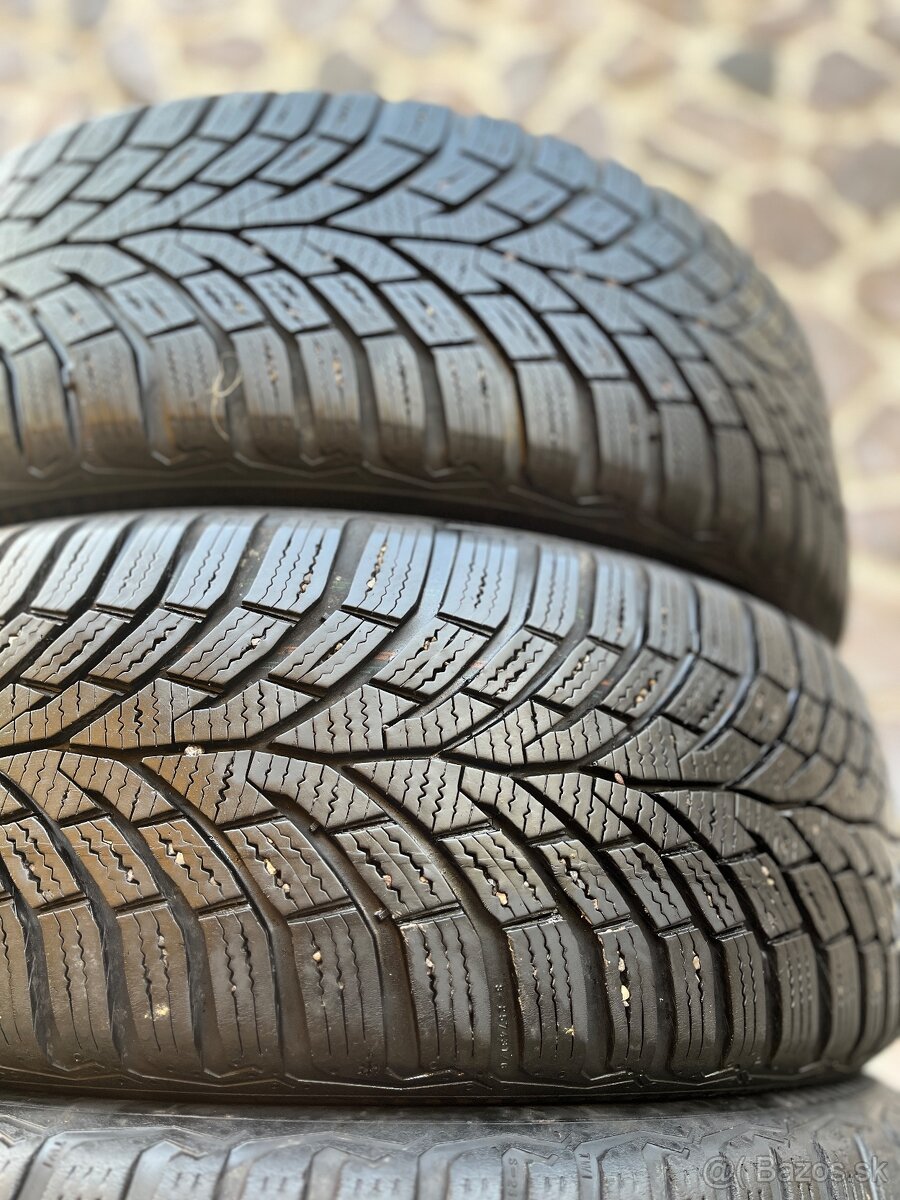 Zimné Continental 205/55 r15 - 3