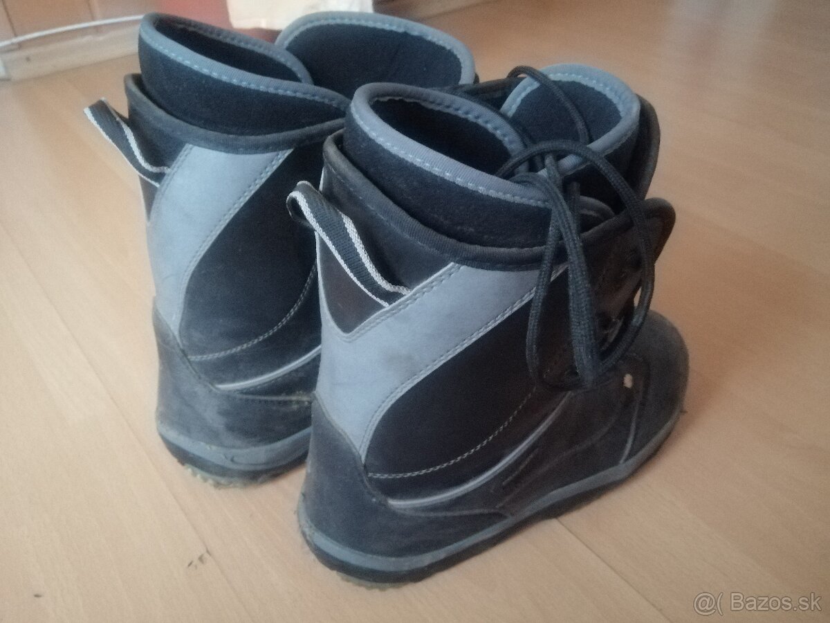 Snowboard lyziarky, prilba lyziarska - 3