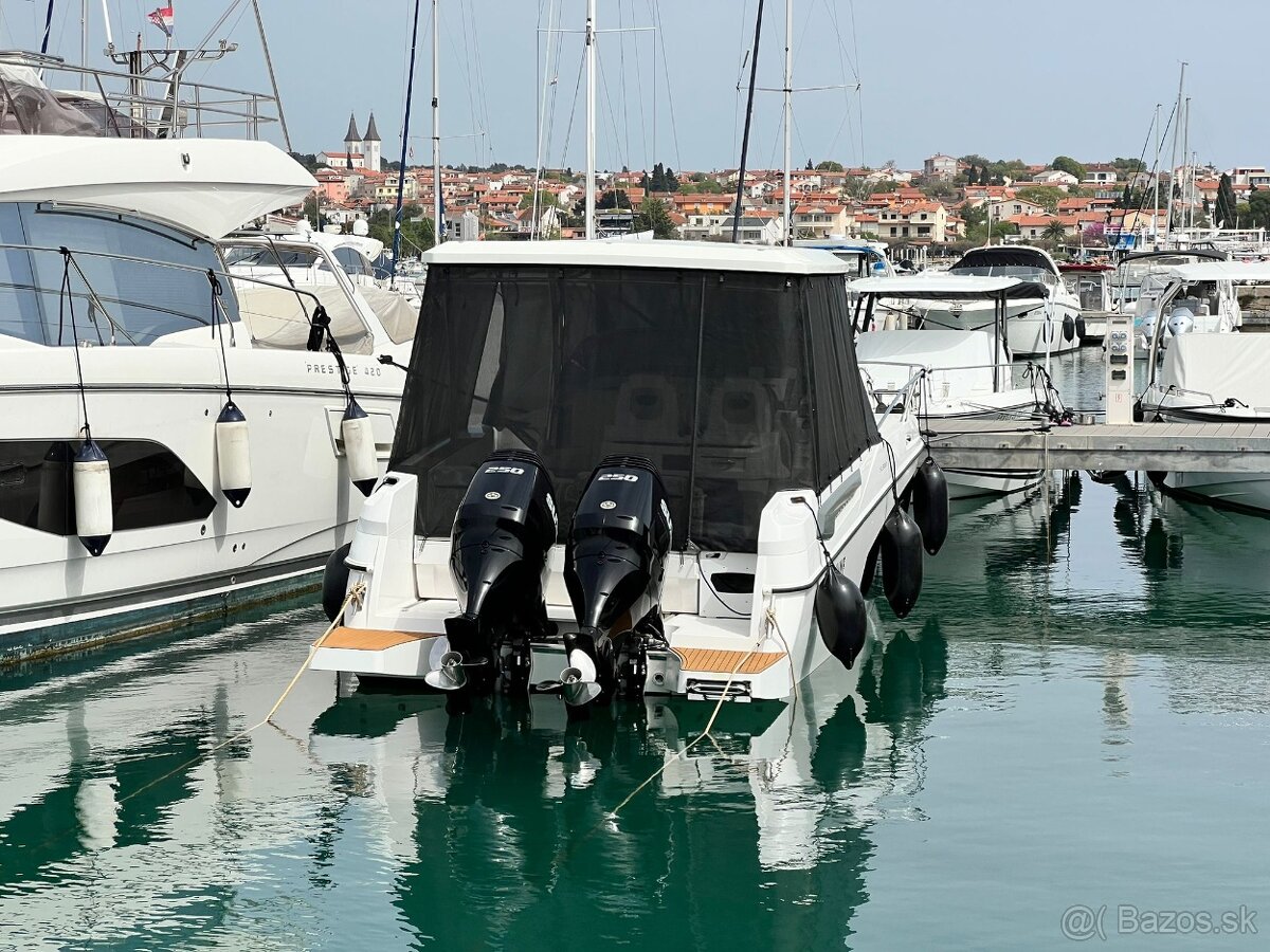 Karnic SL800 loď - 3