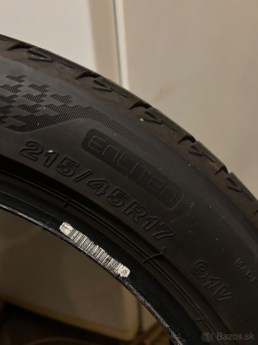 Bridgestone R17 215/45 - 3