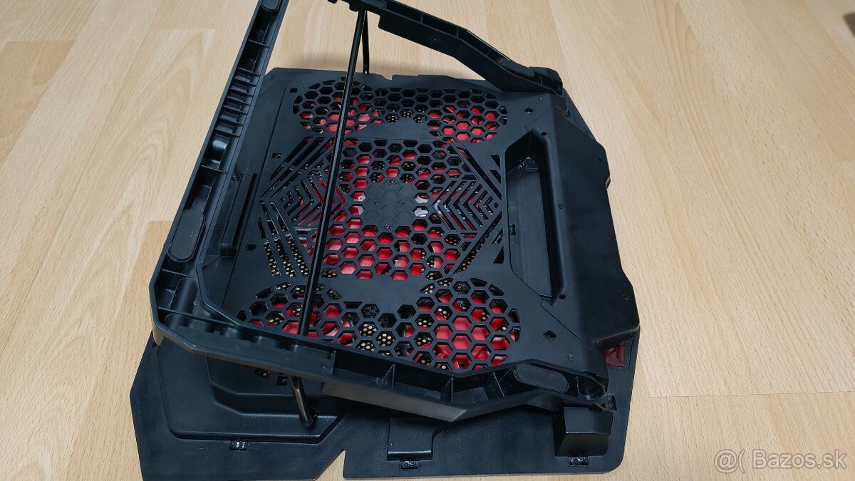 Chladiaca podlozka na notebook - 3