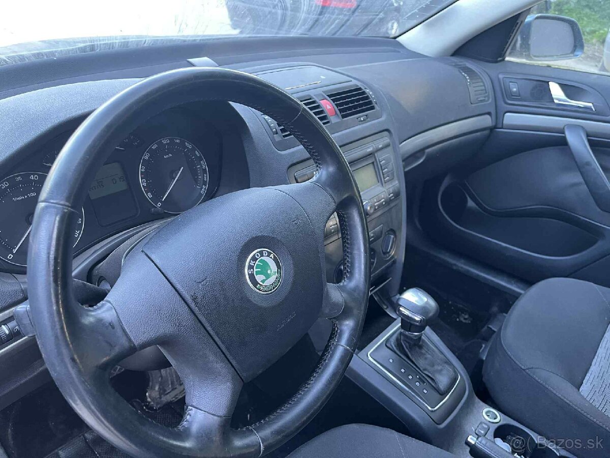 ROZPREDAME NA DIELY OCTAVIA 2 - 3