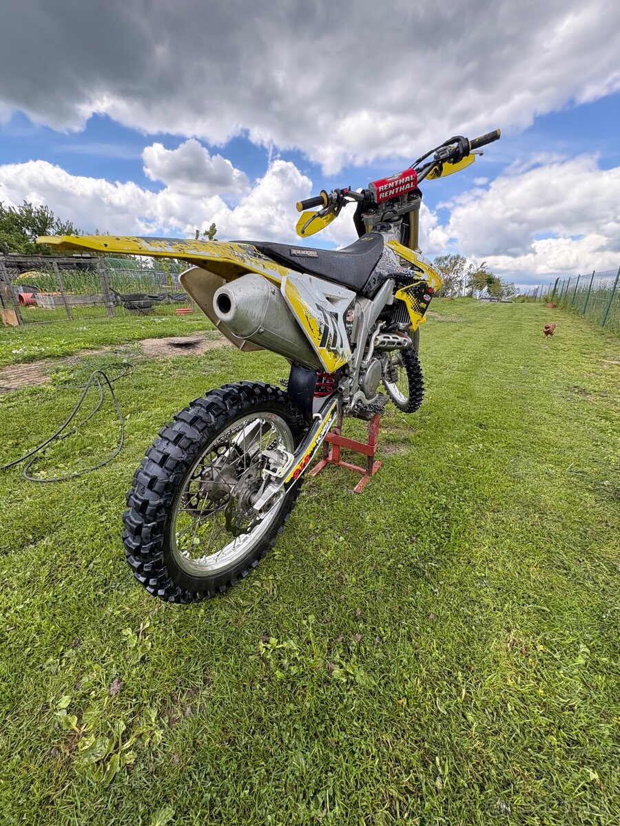 Suzuki RMZ 450 2012