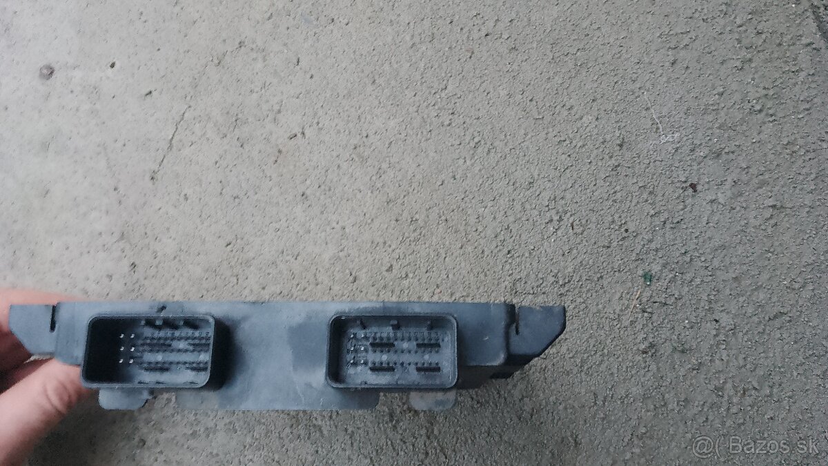 Predám štartér aj riadiacu jednotku - 3