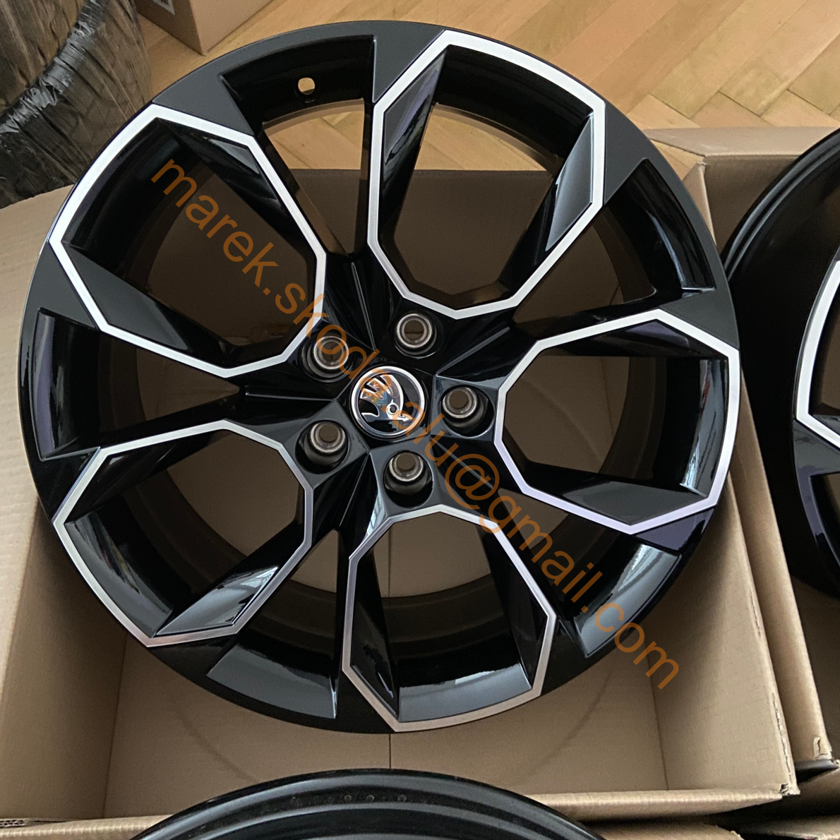 Nové XTREME OCTAVIA 3 - 3