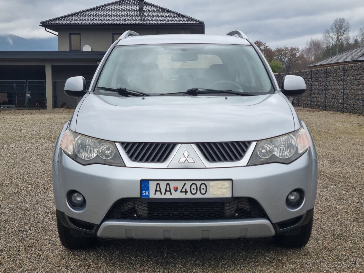 MITSUBISHI OUTLANDER 2,0Di-D 4x4 - 3