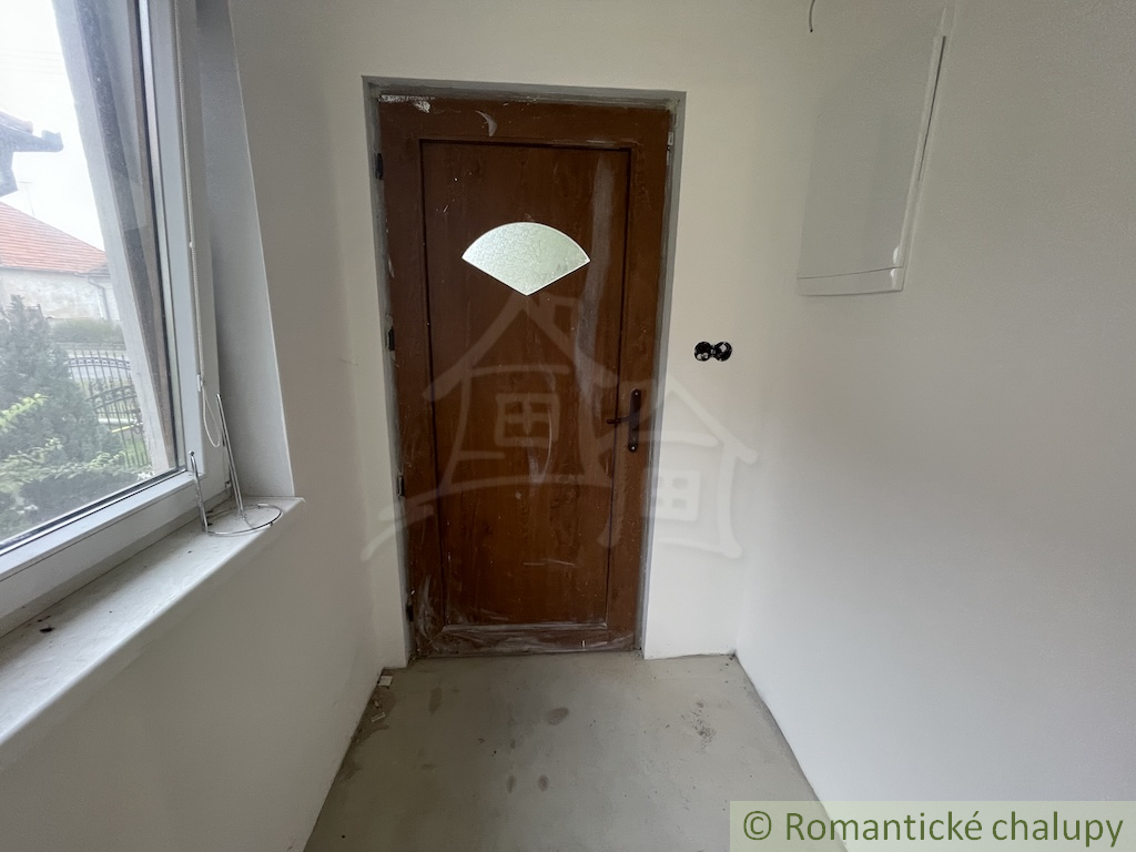 Trojizbový rodinný dom v kľudnej časti mesta Šurany - 3