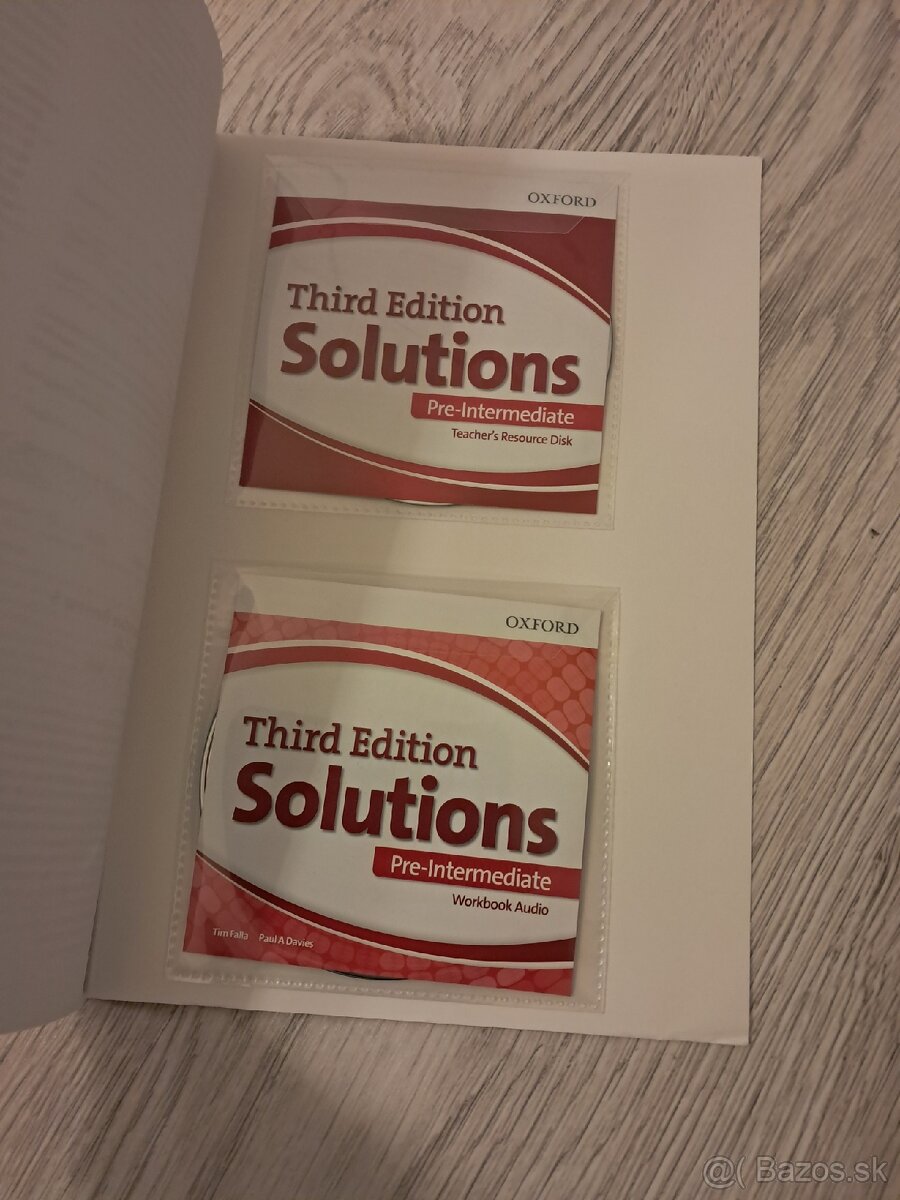 Maturita Solutions pre-inrermediate teacher's book - 3