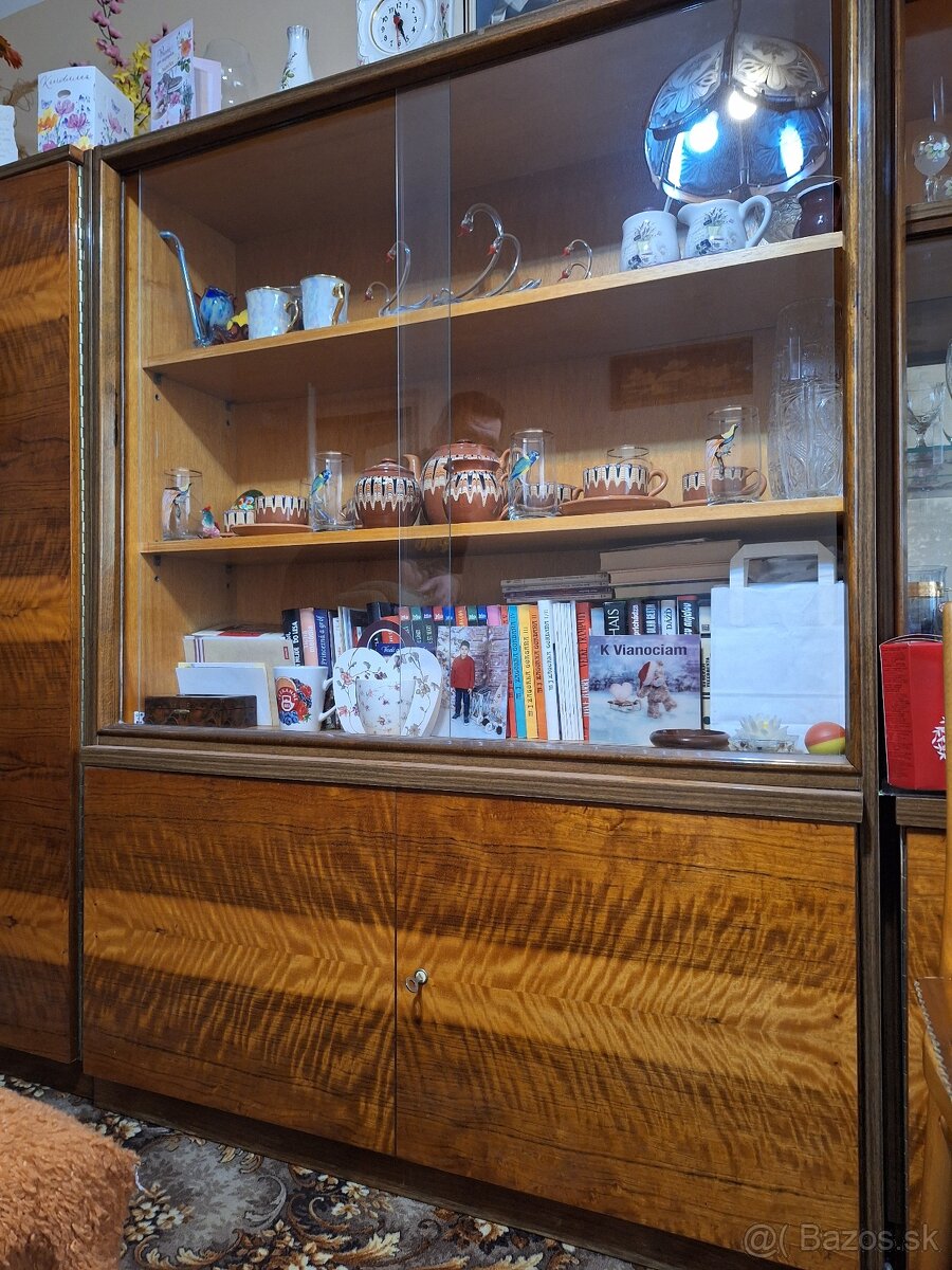 Skriňa zostava vitrína sklenená Prievidza - 3