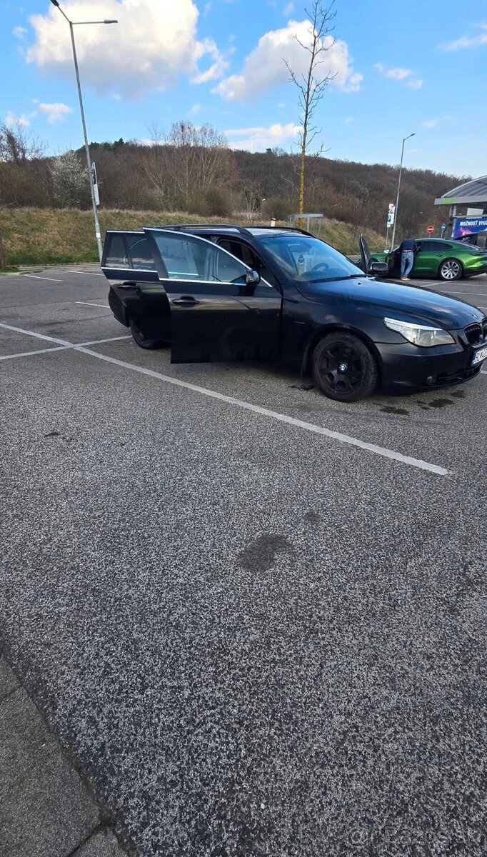 Predám BMW E61 525D M paket - 3