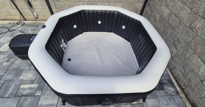 Nafukovací vířivka Intex Deluxe - 3