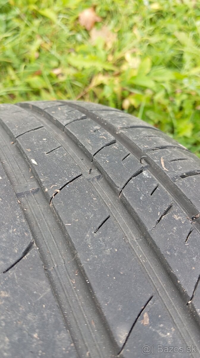 4 ks Letné pneu na diskoch 225/50ZR17 pre Octavia 2 - 3