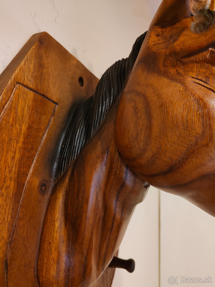 Drevený záves konskej hlavy - 3