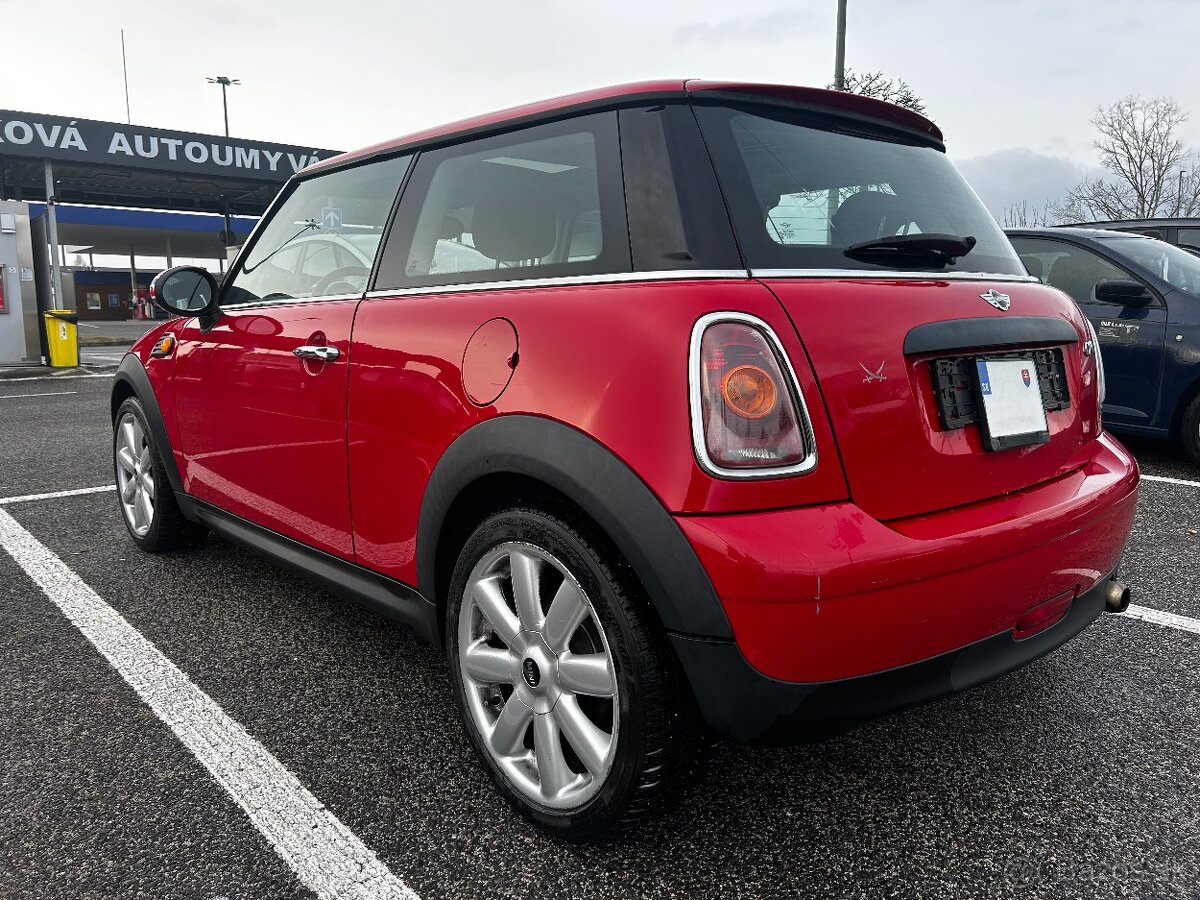 Mini Cooper One 1.4 (2009) - 3